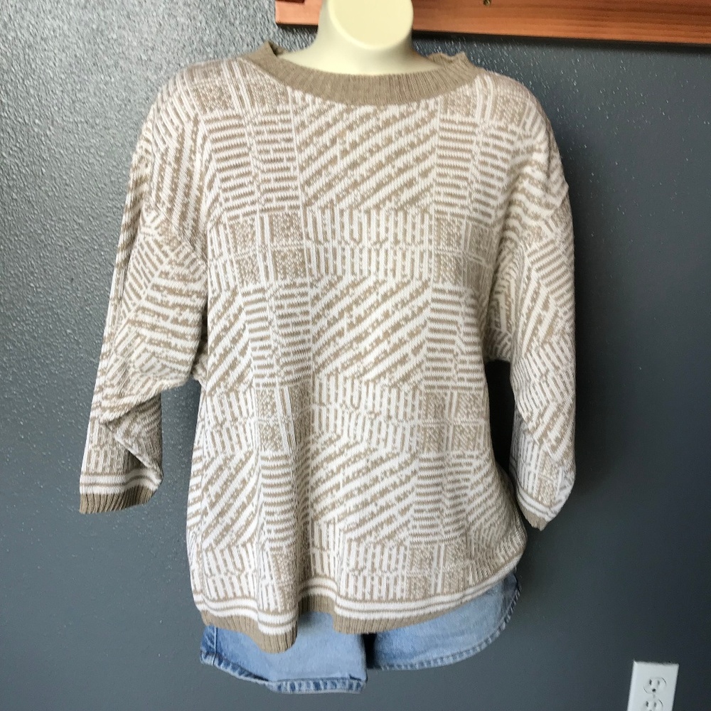 Max Studio Geometric Patterned Sweater 3/4 Sleeve
